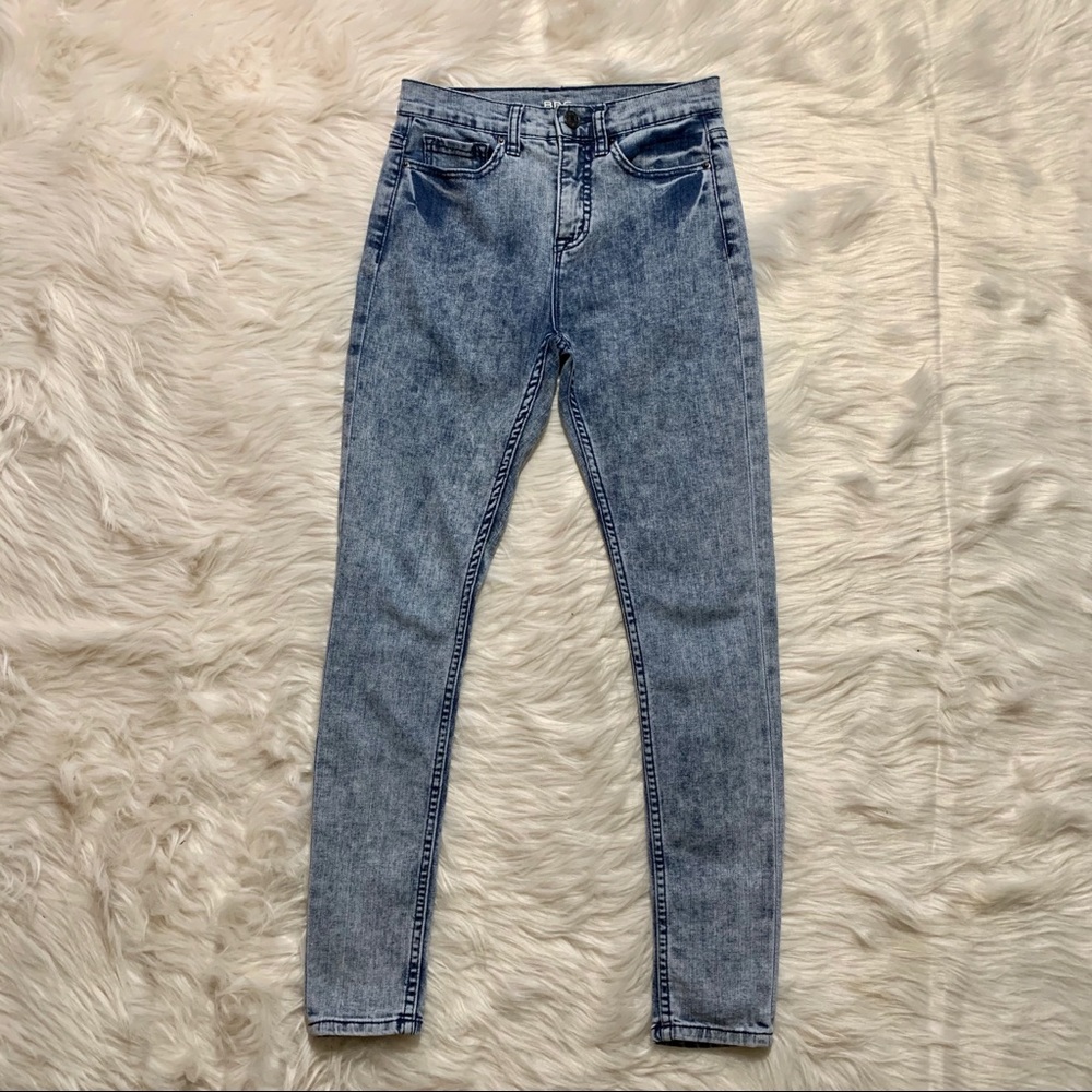 BDG “High Rise Twig Ankle” Skinny Jeans